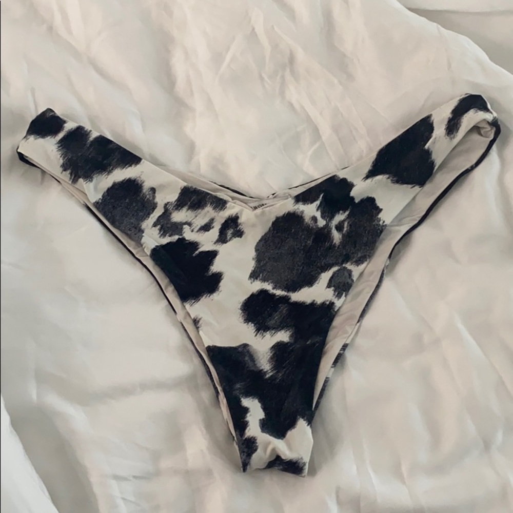 We wore what bathing suit bottoms